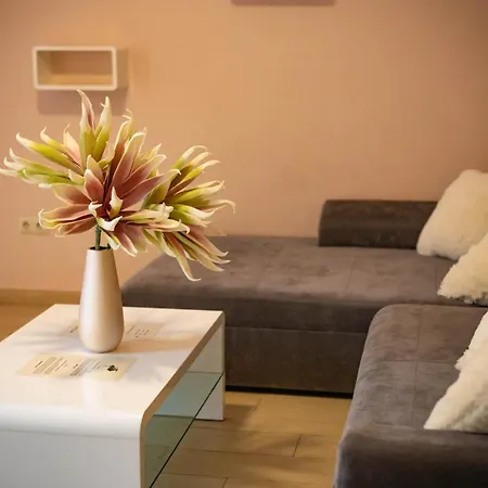 Maya Panzio-rezidencia Bed and Breakfast