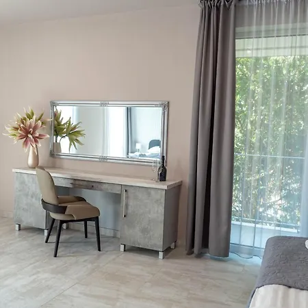 Maya Panzio-rezidencia Σέγκεντ