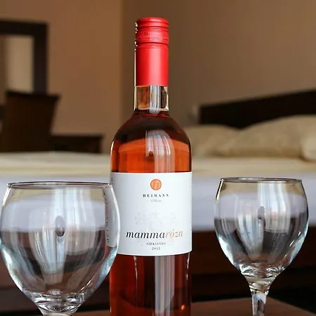 Maya Panzio-rezidencia Σέγκεντ