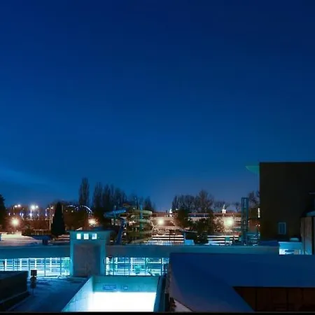 Maya Panzio-rezidencia 3* Σέγκεντ