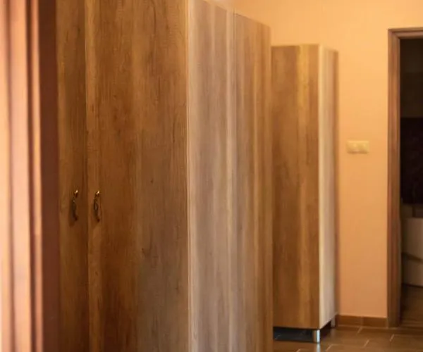 Maya Panzio-rezidencia Bed & Breakfast Szeged