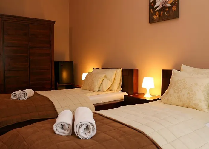 Maya Panzio-rezidencia 3*