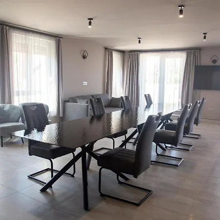 Maya Panzio-rezidencia B&B