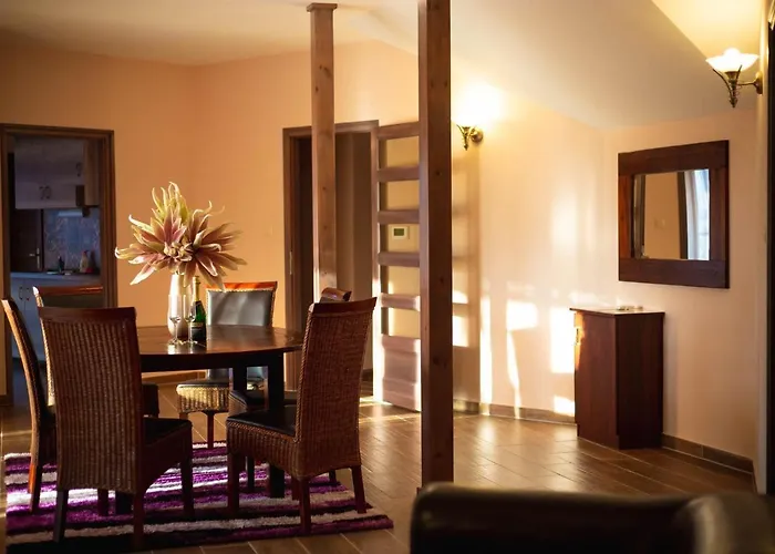 Maya Panzio-rezidencia 3*